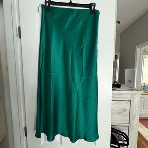 Lucy Paris Emerald satin skirt (NWT)